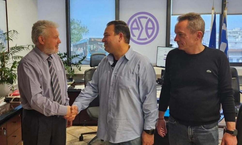 Οδηγός του ΟΑΣΘ βρήκε και παρέδωσε τσάντα με 2.500 ευρώ - «Έπραξα το αυτονόητο»